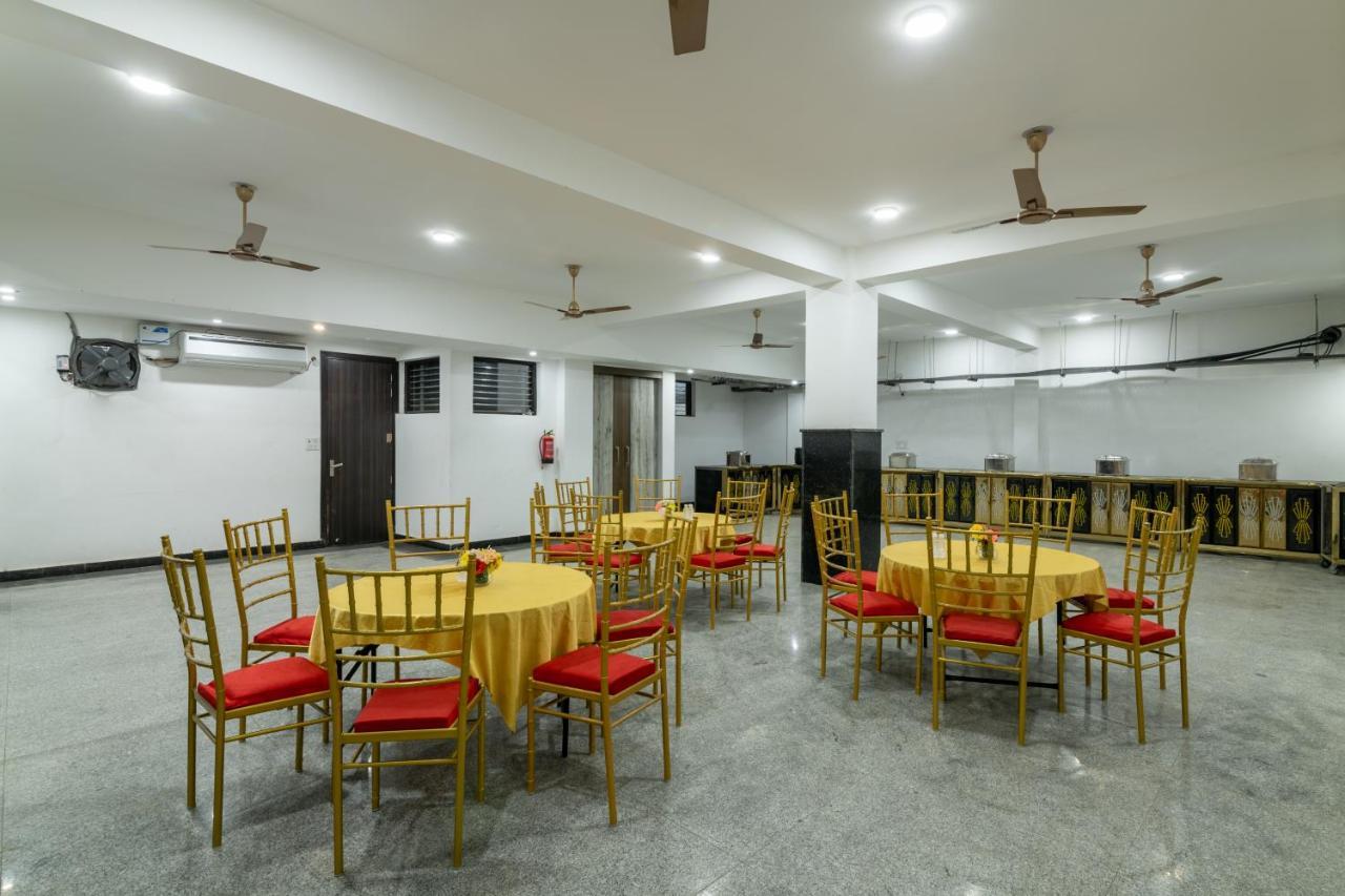 Hotel De Luxe Basai Road Gurgaon Exterior foto